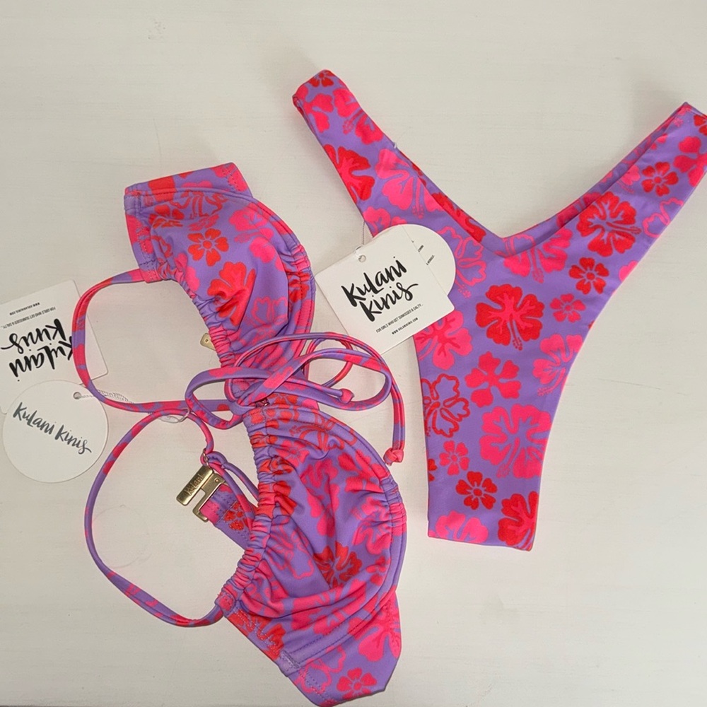 Kulani Kini’s Set in color Cherry Berry 🍒